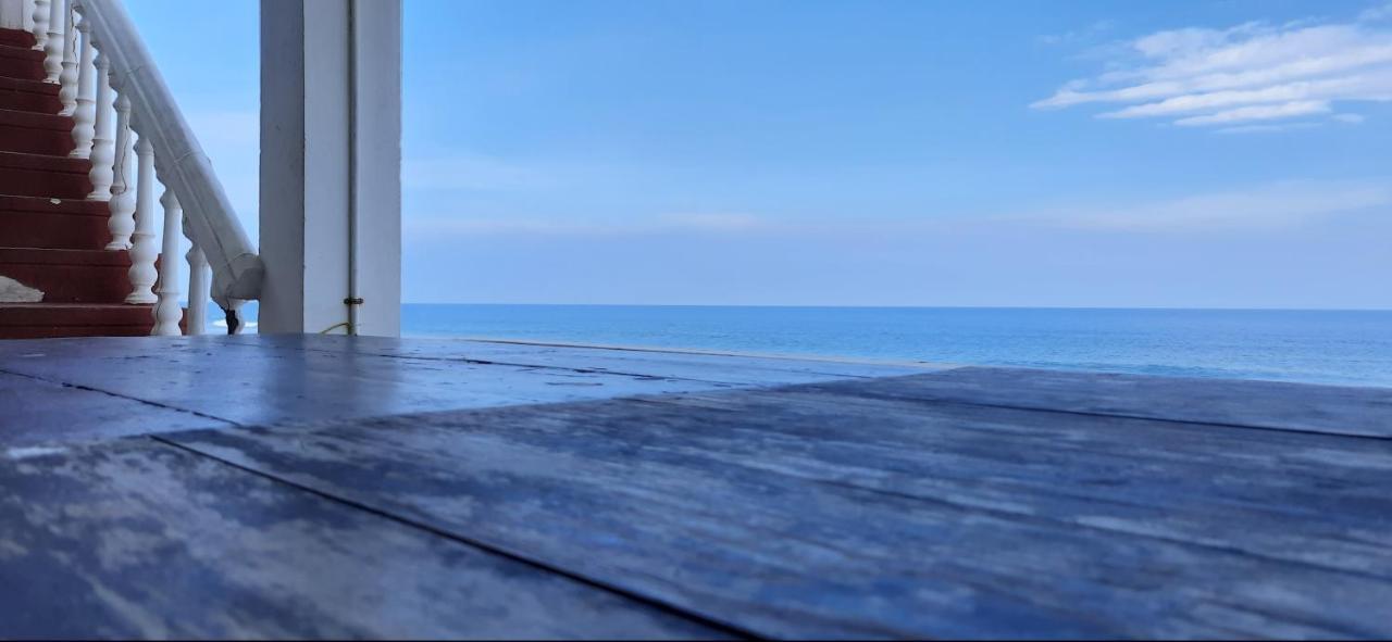 Flipflops Beach Shack Mahabalipuram Buitenkant foto