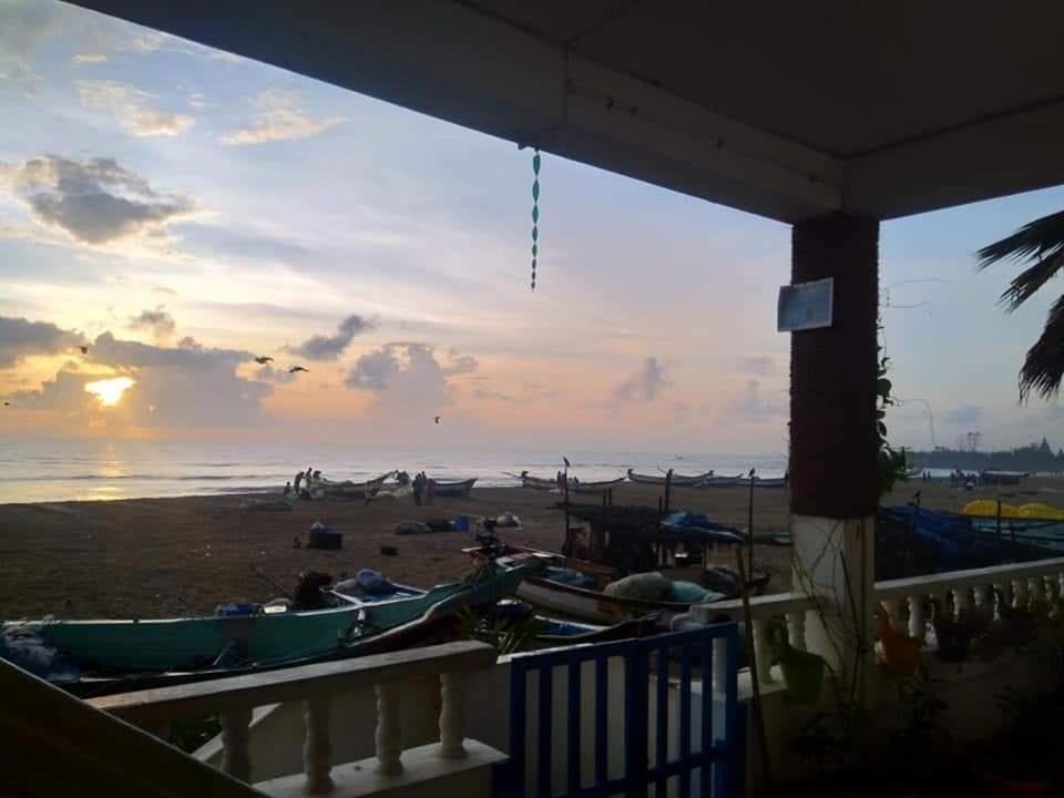 Flipflops Beach Shack Mahabalipuram Buitenkant foto