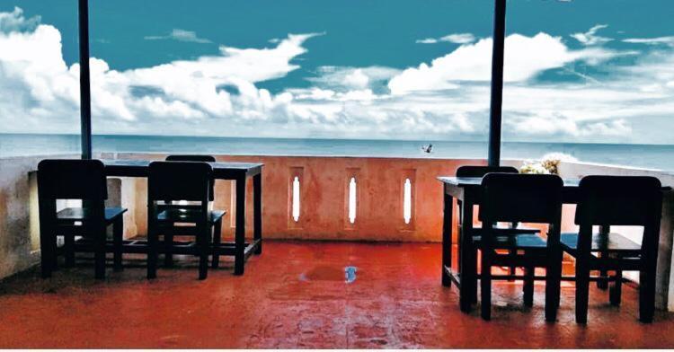 Flipflops Beach Shack Mahabalipuram Buitenkant foto