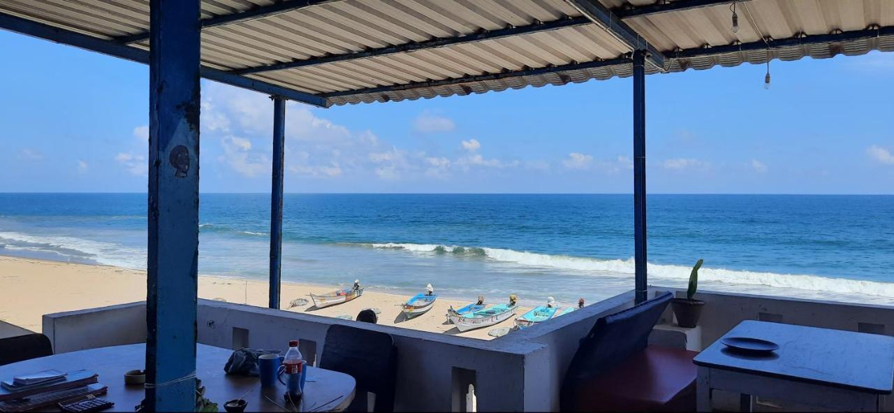 Flipflops Beach Shack Mahabalipuram Buitenkant foto