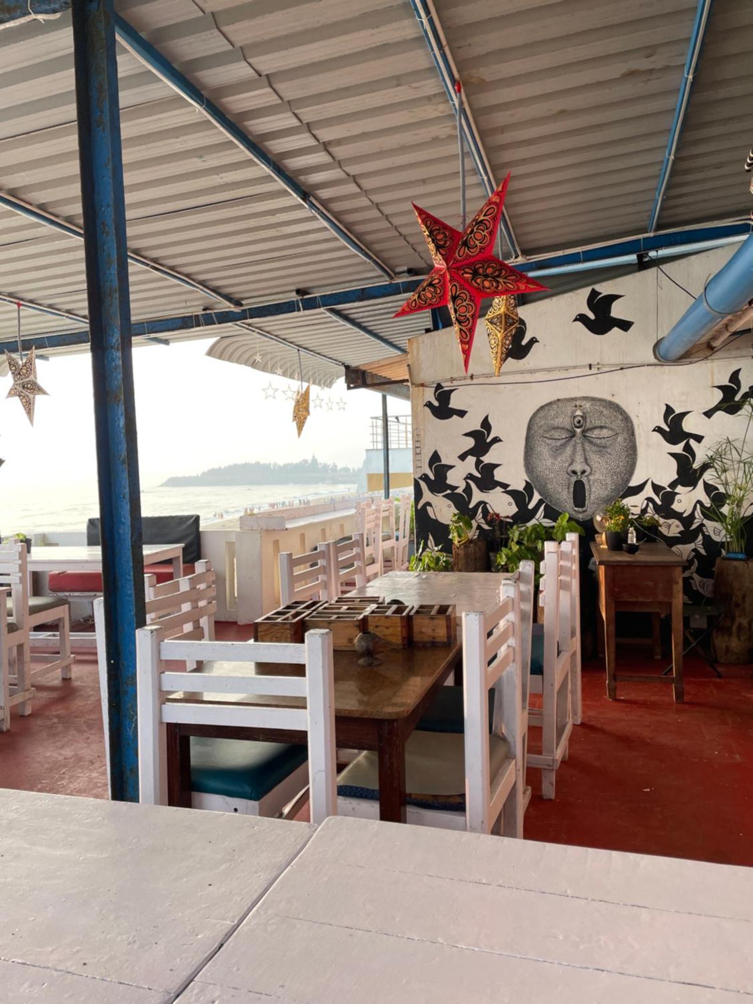 Flipflops Beach Shack Mahabalipuram Buitenkant foto
